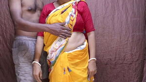 Hot mature MILF amateur married pregnant aunty standing creampie fucking with husband friends in her house desi horny indian aunty in sexy saree blouse and petticoat big boobs beautyfull bengali boudi fucking and sucking cock and balls